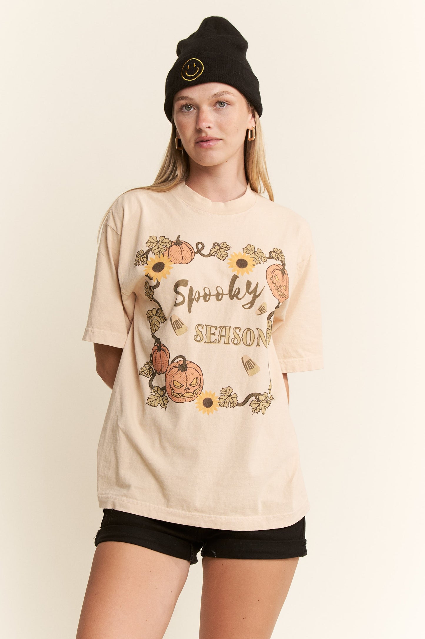 SPOOKY SEASON GRAPHIC ROUND NECK SHORT SLEEVE T-SHIRT